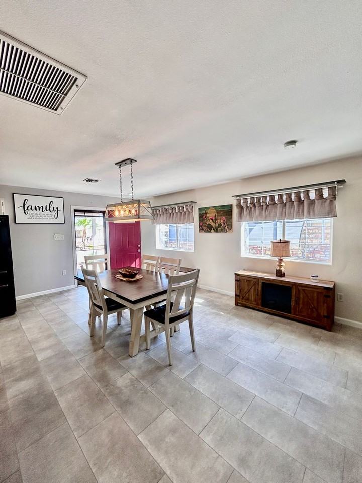 13407 E 55th St - Photo 5 of 42