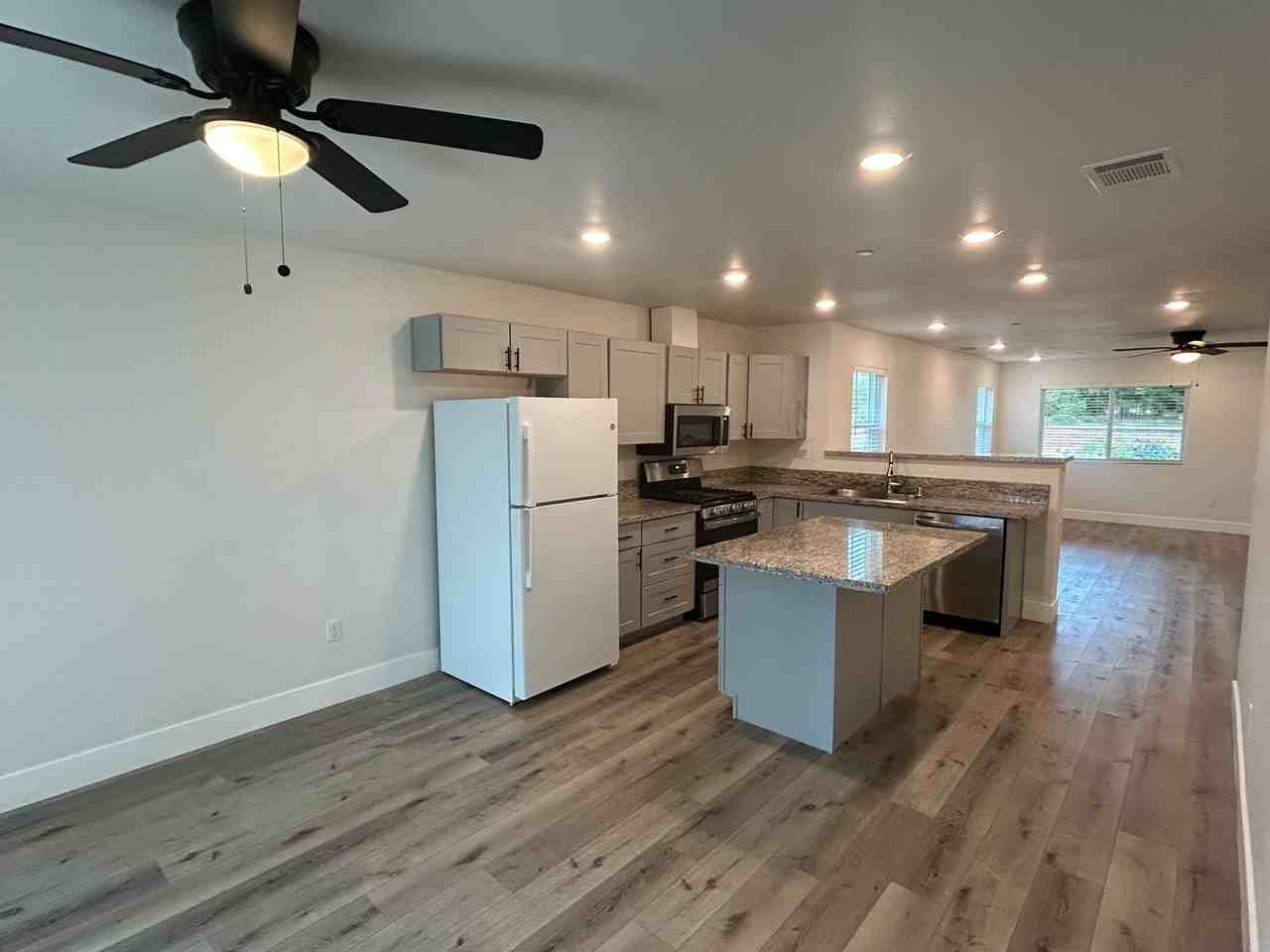 6033 Pentz Rd - Photo 2 of 25