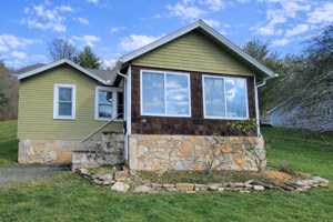 featured image of 144 Azalea Way