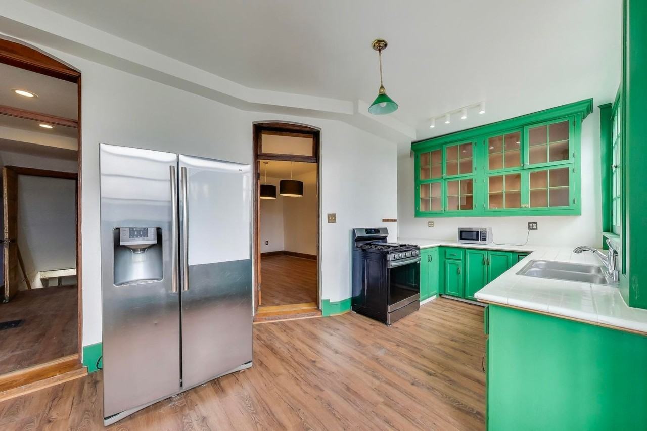 140 Bryant St Nw - Photo 2 of 34