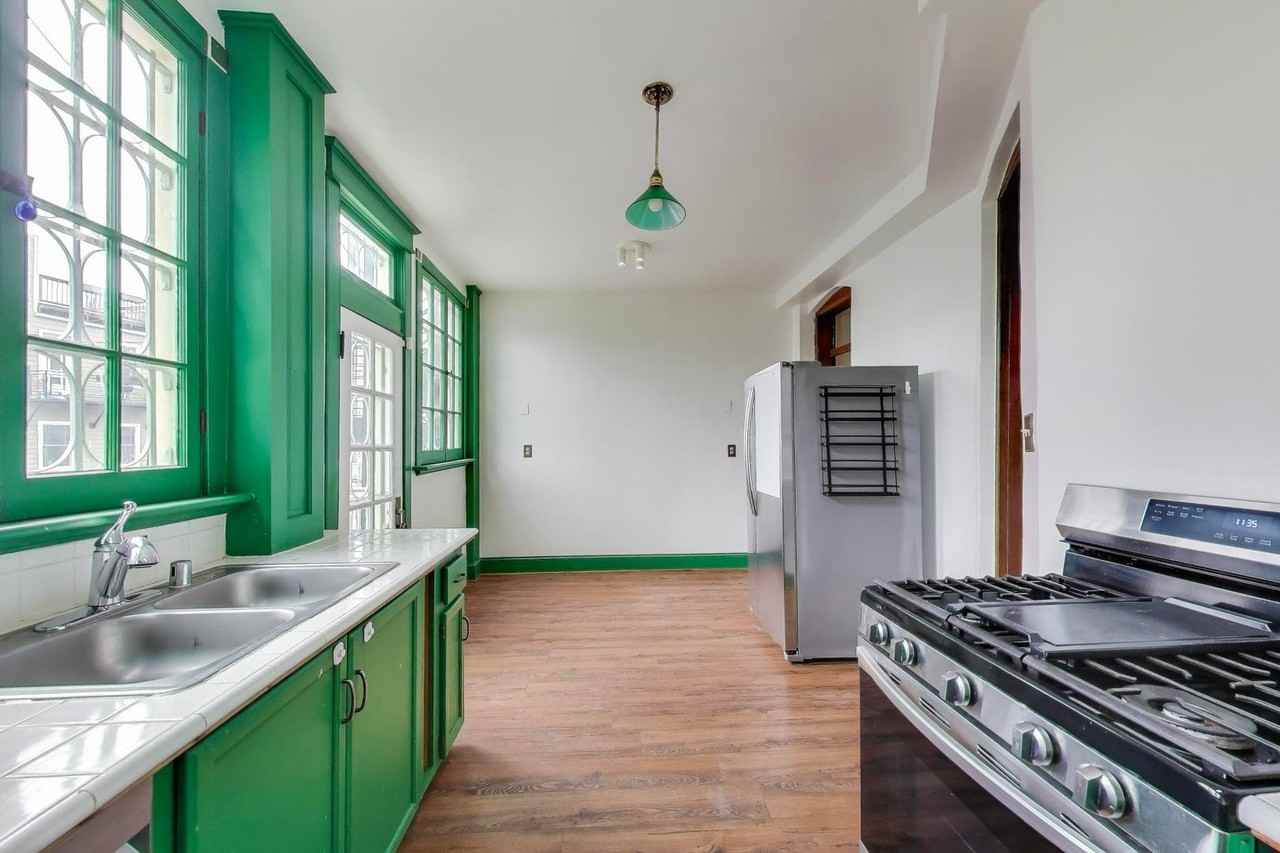 140 Bryant St Nw - Photo 3 of 34