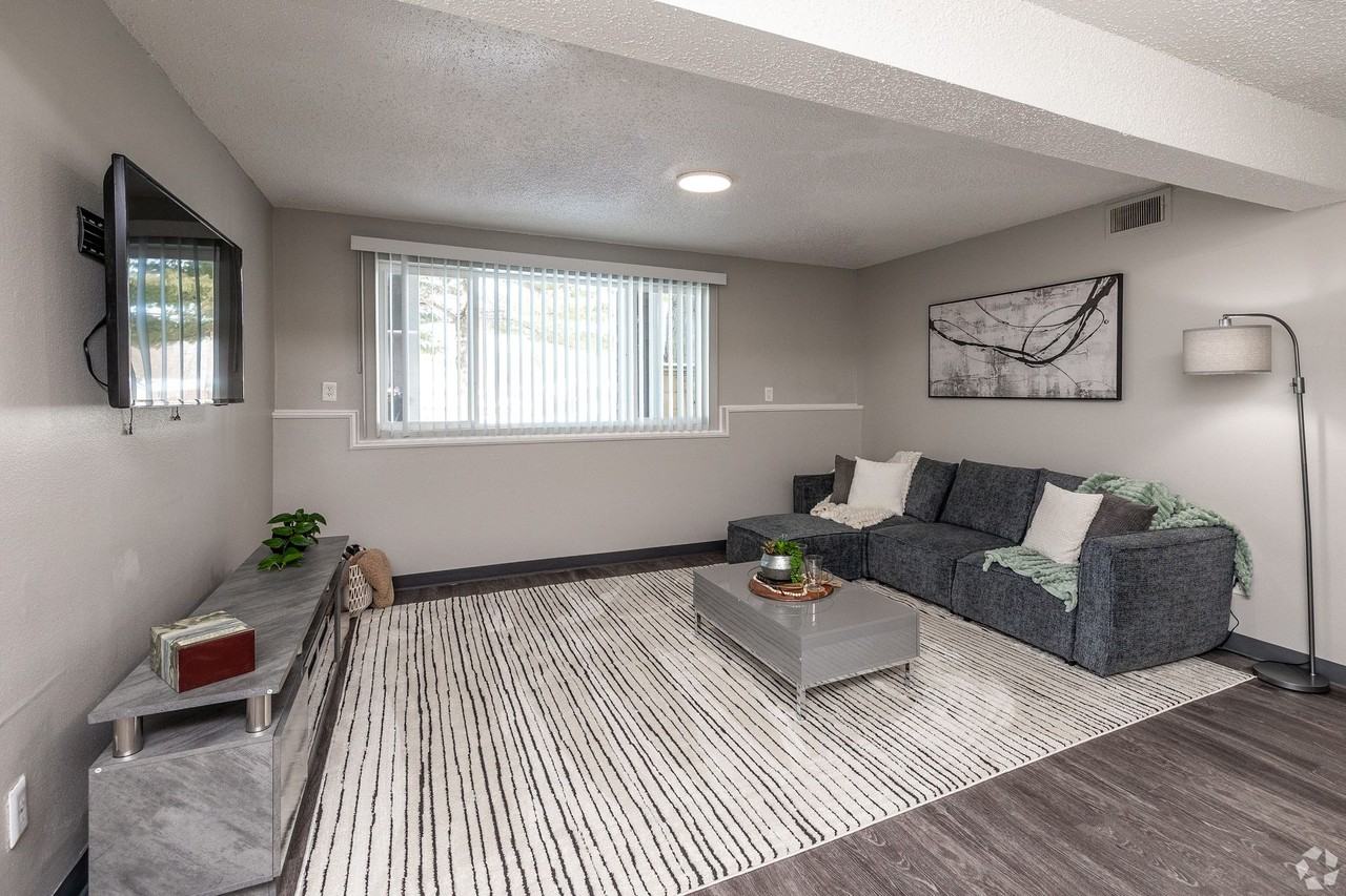 Weston Park Apartments - Photo 2 of 37