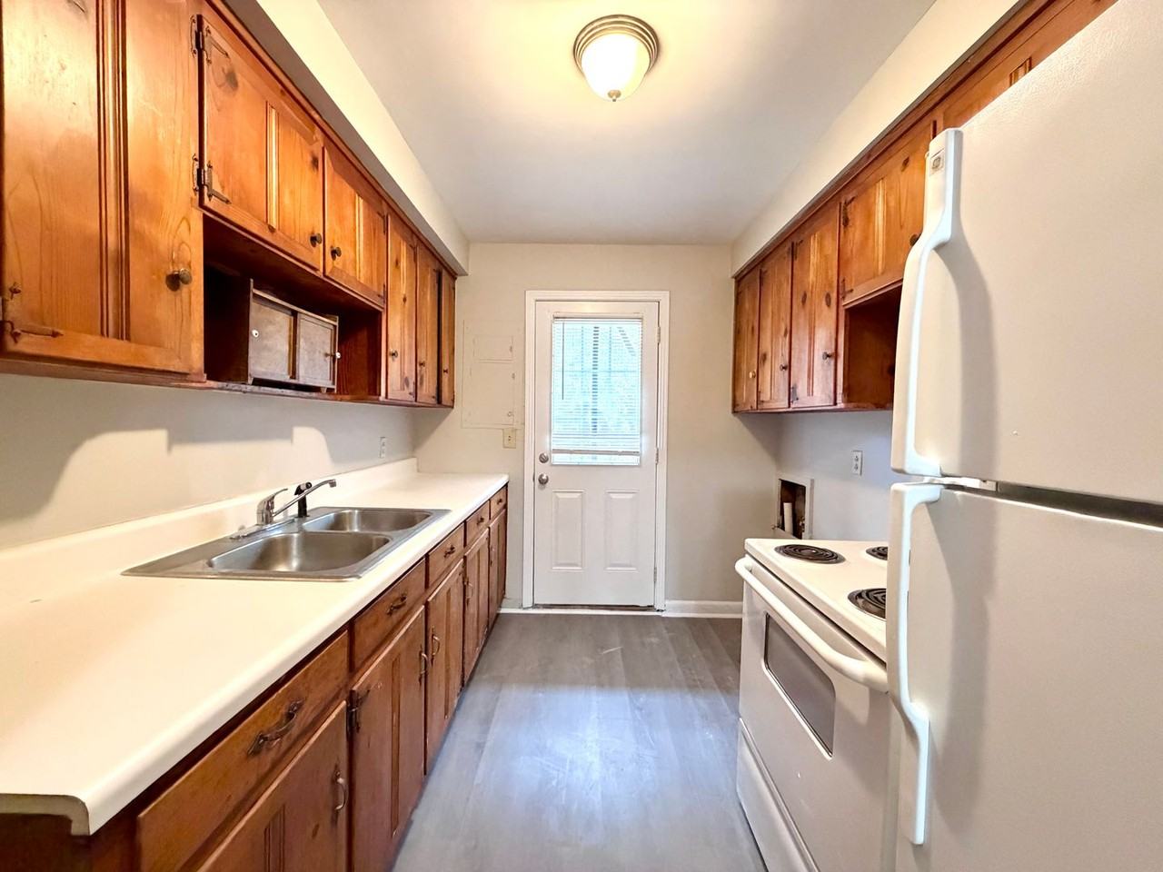 Redbud Ln - Photo 6 of 15