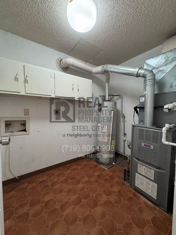 118 Scotland Rd #C - Photo 7 of 22