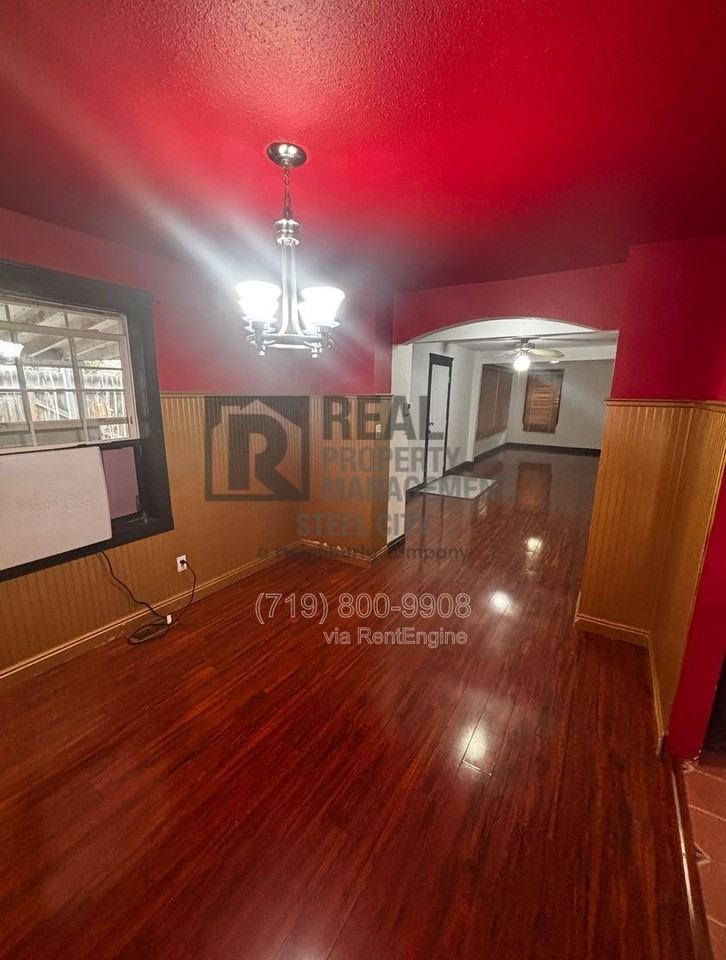 703 Jackson St - Photo 6 of 13