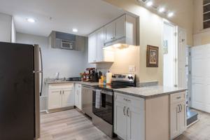 featured image of 1601 W Cary St #1
