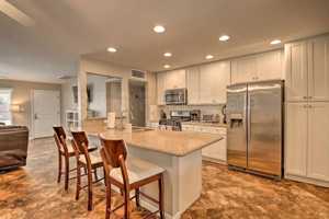 featured image of 609 S Priest Dr