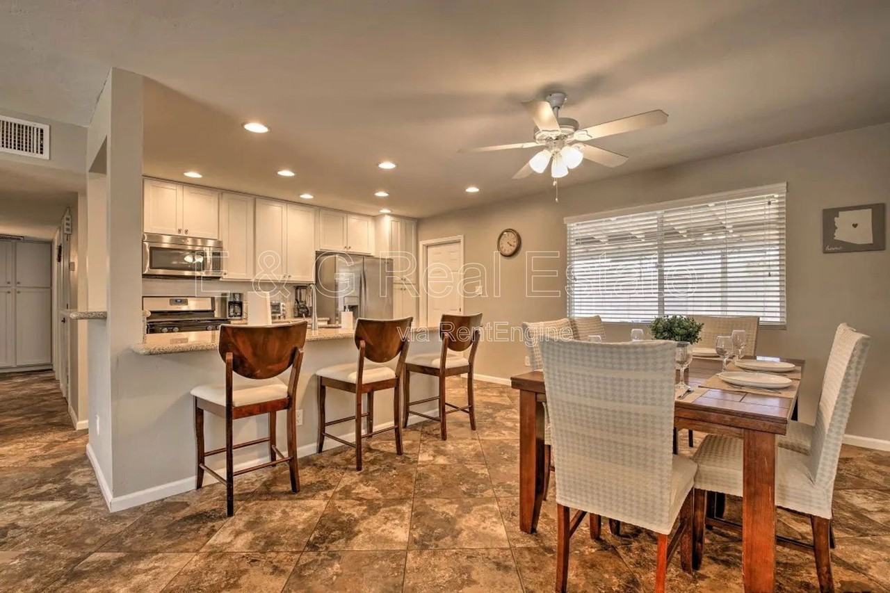 609 S Priest Dr - Photo 7 of 35