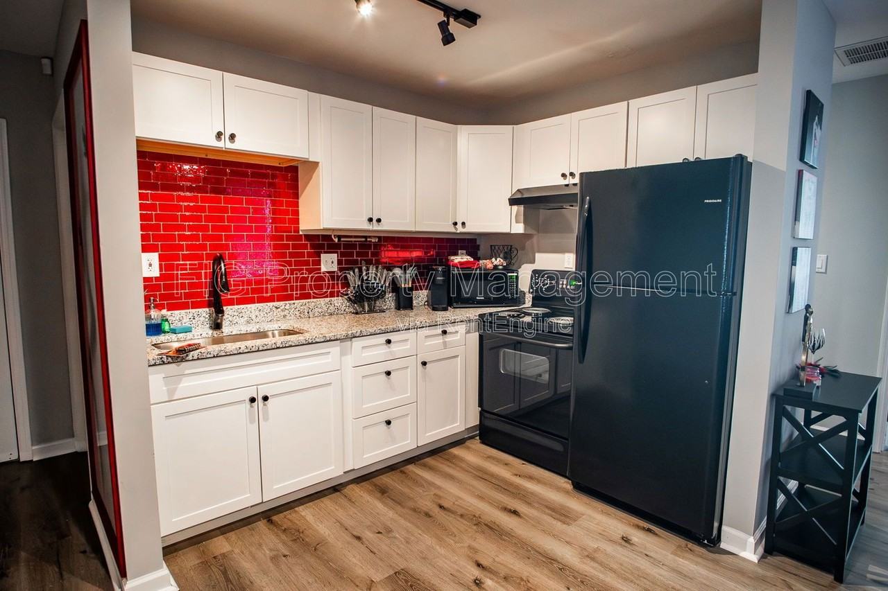 413 W Depot Ave - Photo 6 of 15