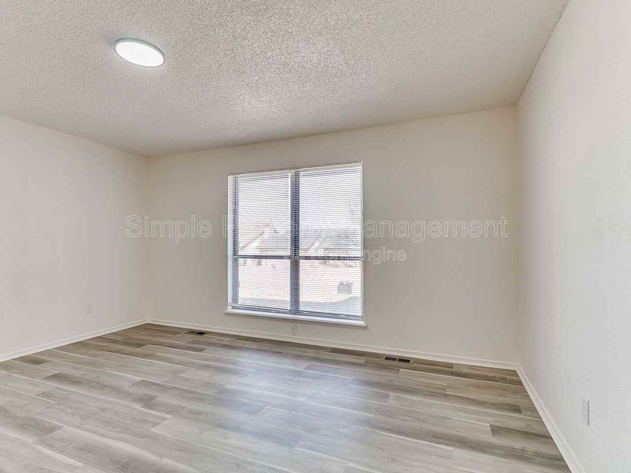 6628 Laurel Dr - Photo 3 of 29