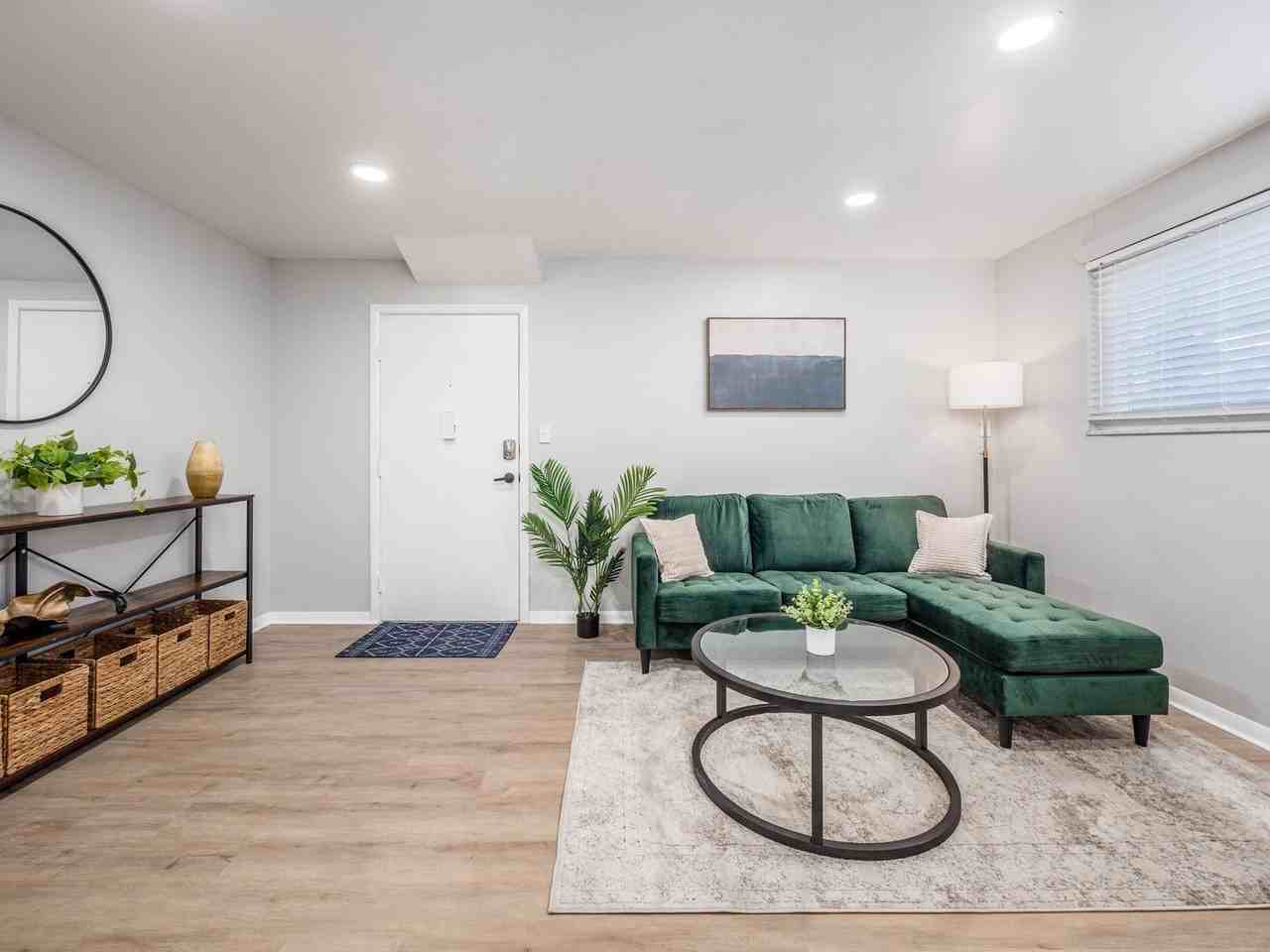 980 King Ave #103 - Photo 6 of 22