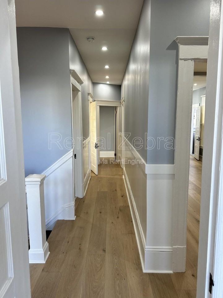 1604 Jones St - Photo 7 of 35