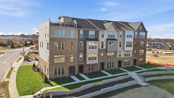 featured image of 6911 Cosby Village Ter