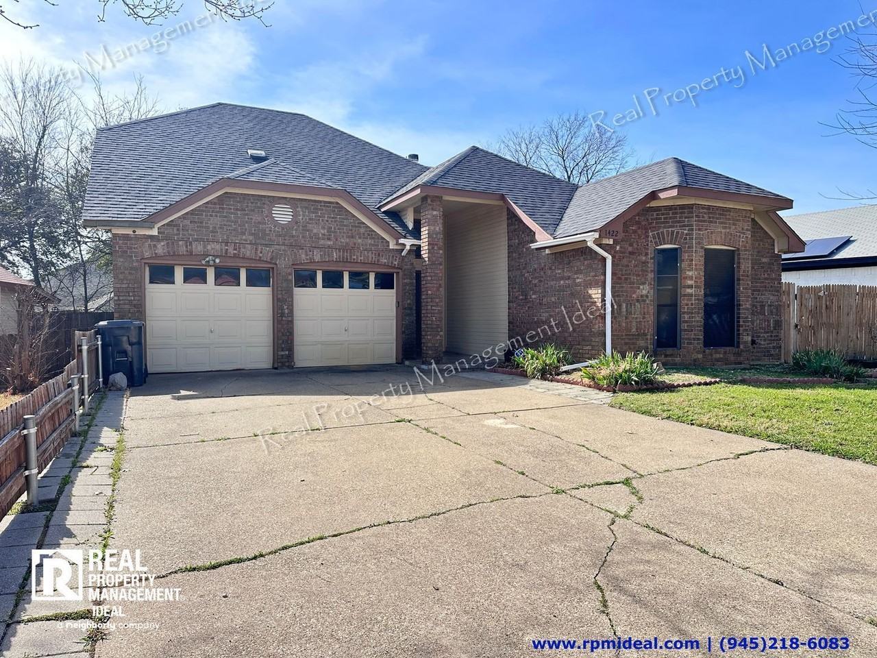 1422 Beckwith Dr - Photo 2 of 32