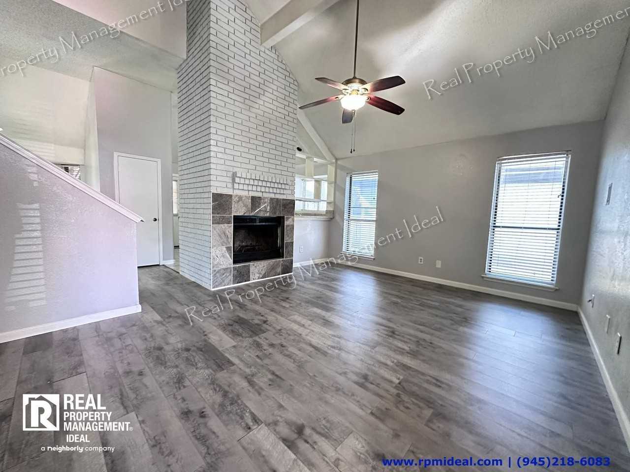 1422 Beckwith Dr - Photo 4 of 32