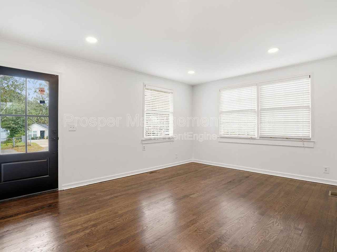 4819 Boulevard Ln - Photo 7 of 36