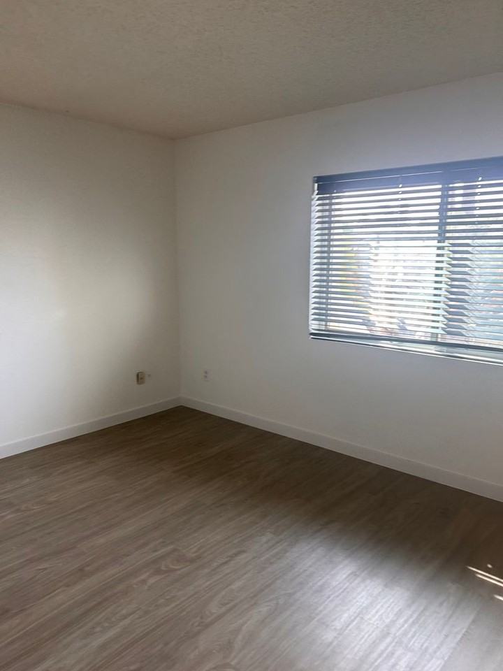 1136 E Villa Rita Dr - Photo 6 of 19