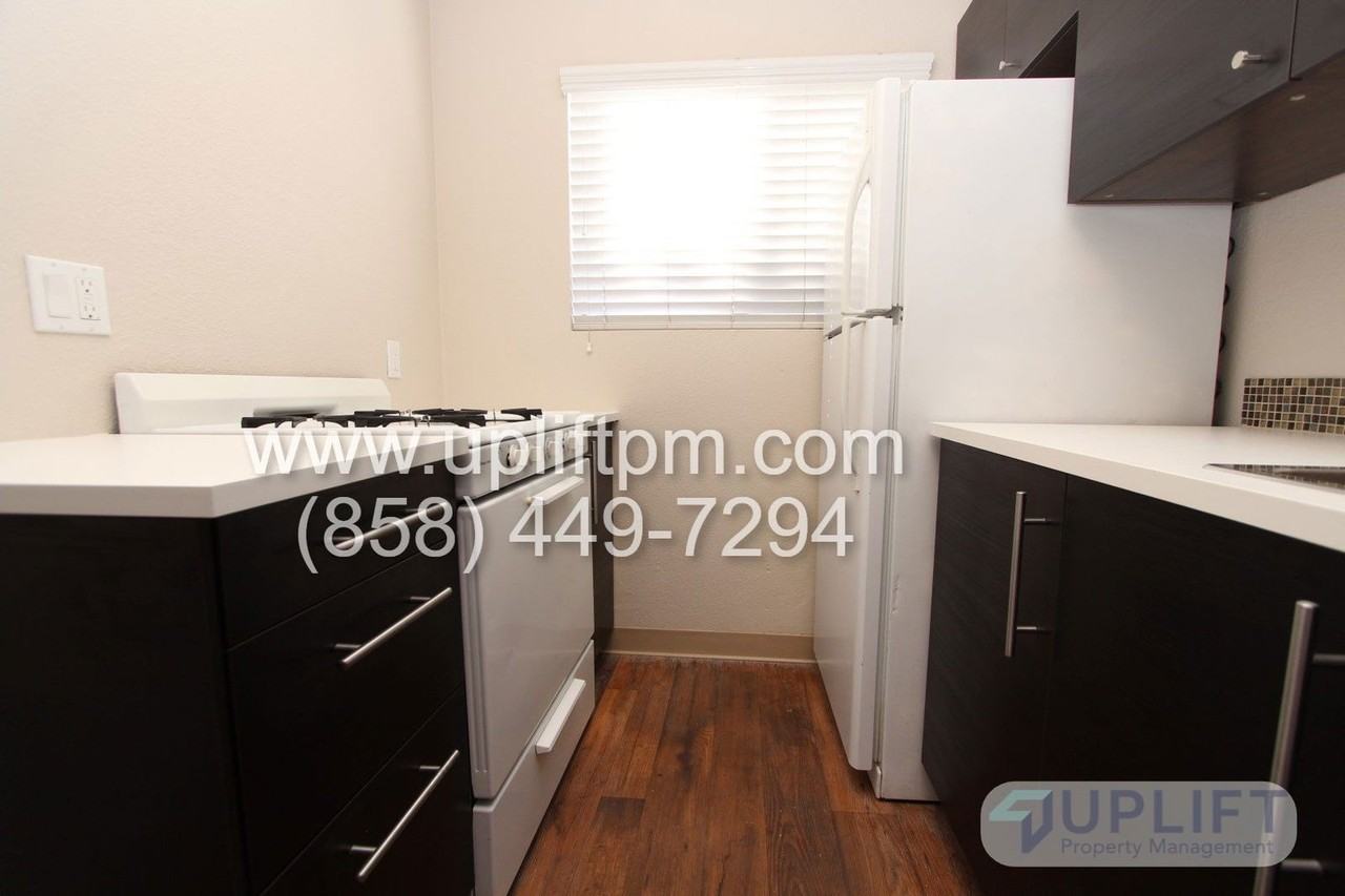 3239 Mission Blvd #1 - Photo 6 of 8