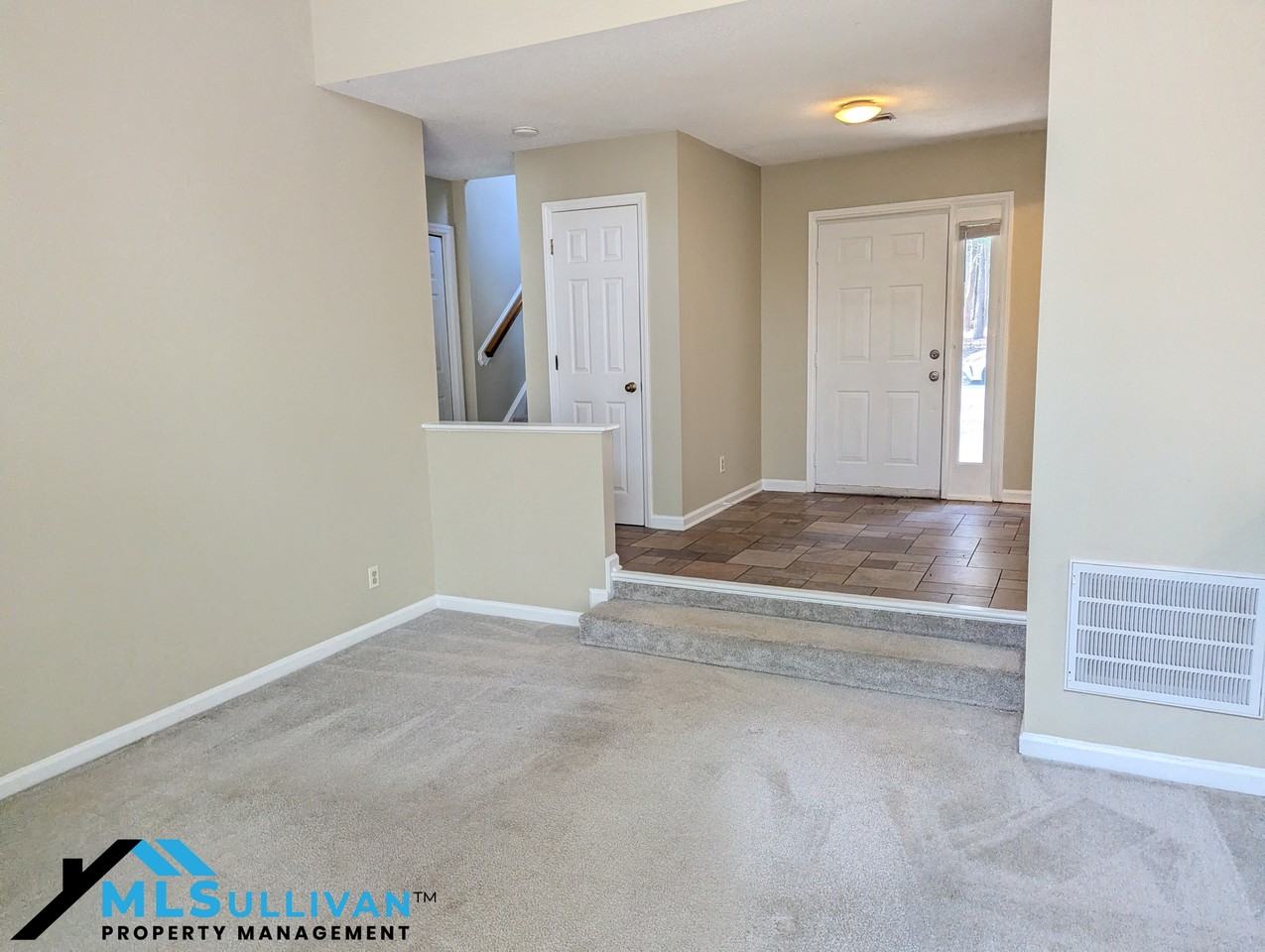 4309 Pin Oak Dr - Photo 3 of 15