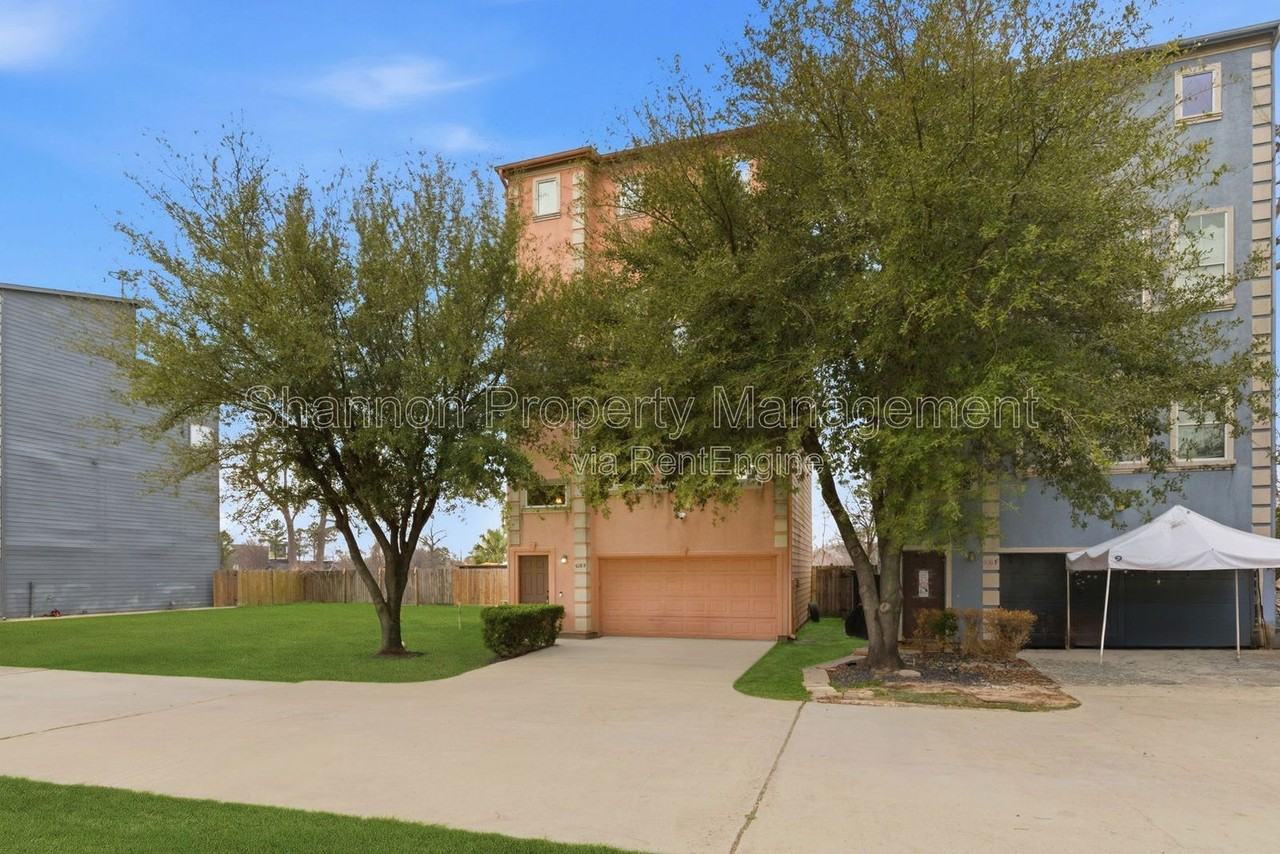 408 Eichwurzel Ln #D - Photo 5 of 47