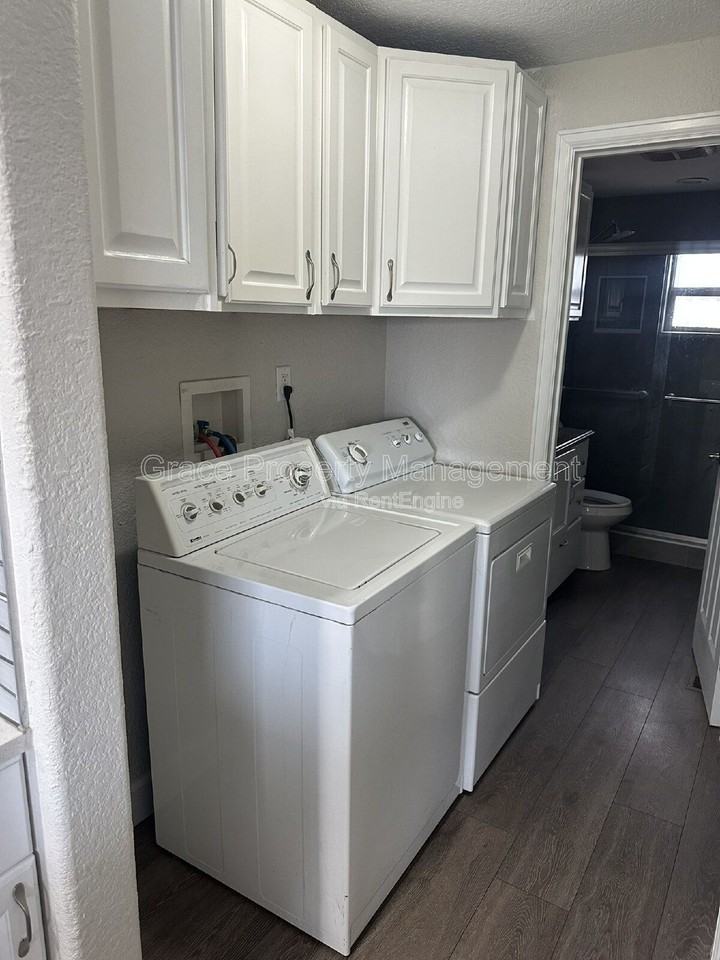 4665 W 6th Ave #16 - Photo 5 of 10