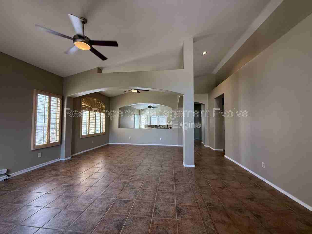 4721 E Bighorn Ave - Photo 4 of 25