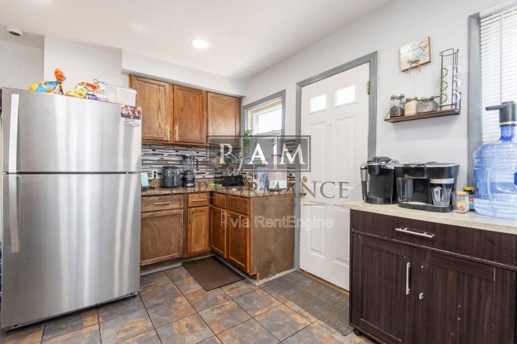 3876 S Brust Ave #3878 - Photo 6 of 13