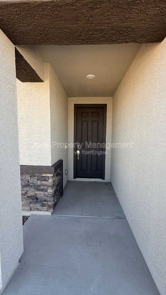 2379 E Fortana Dr - Photo 4 of 42