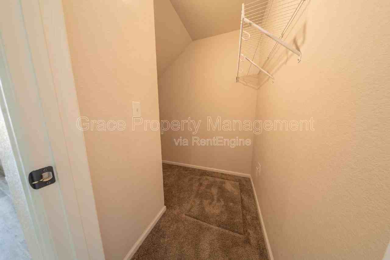 4125 Fultondale St - Photo 3 of 18