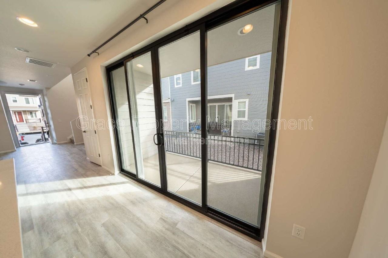 4125 Fultondale St - Photo 6 of 18