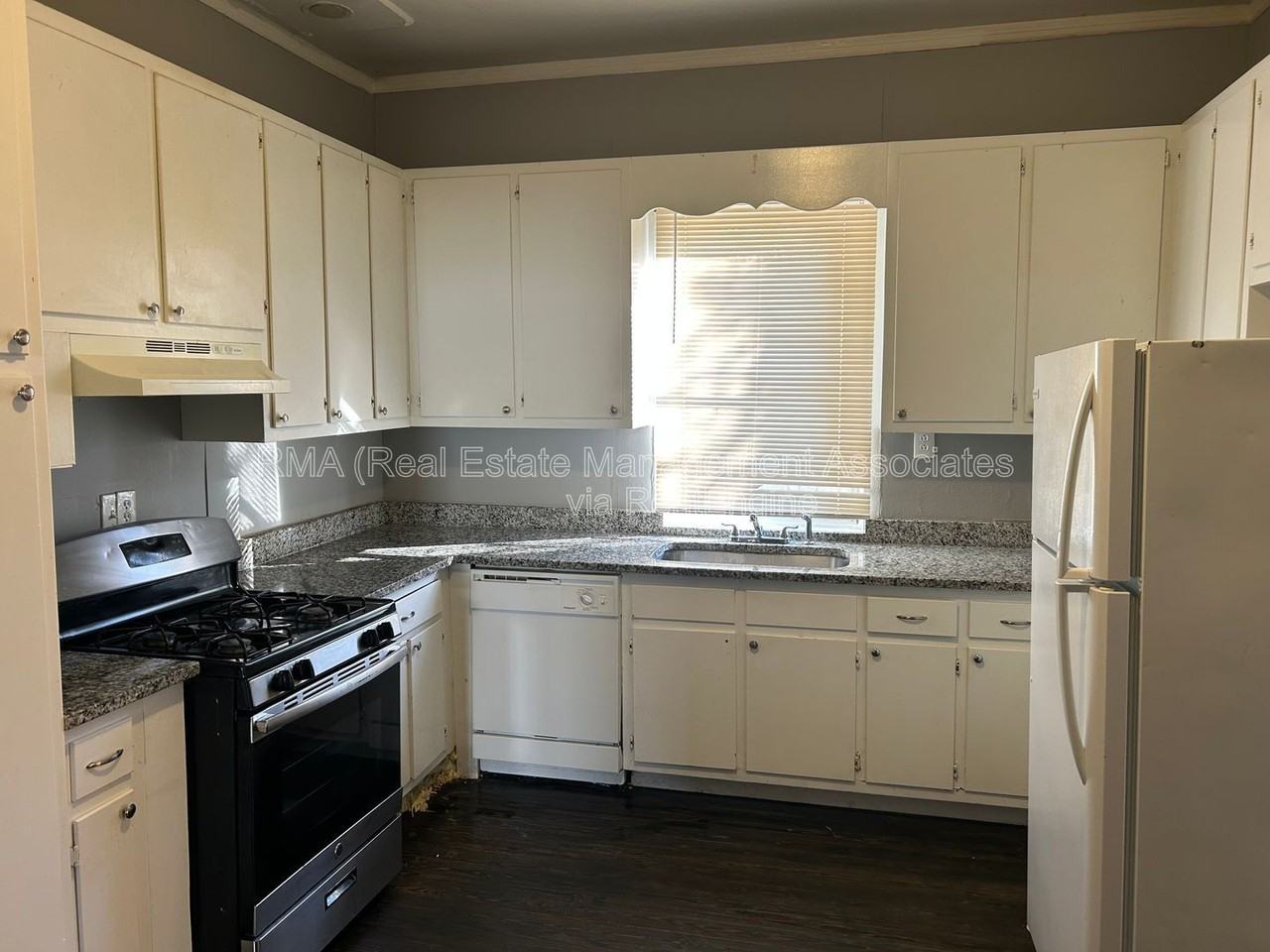 18 Sixth St - Photo 6 of 6