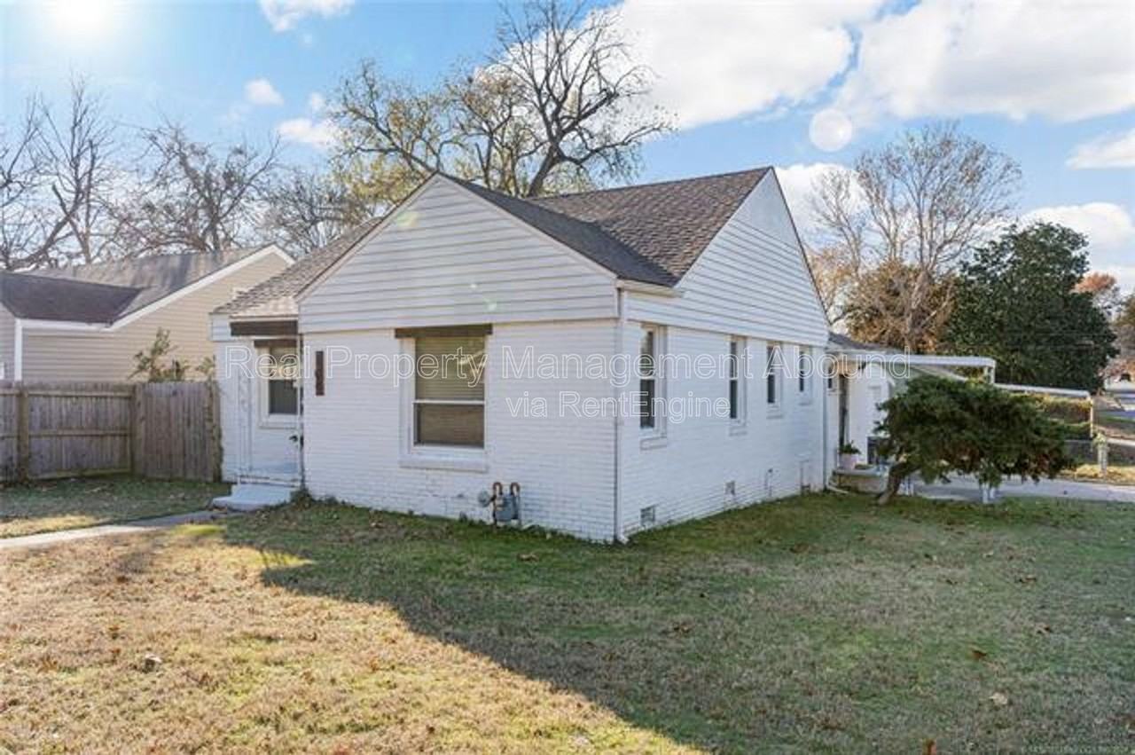 704 S Toledo Ave #E - Photo 6 of 18