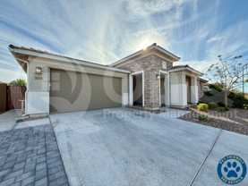 2233 E Meadowview Ct - Photo 1 of 1