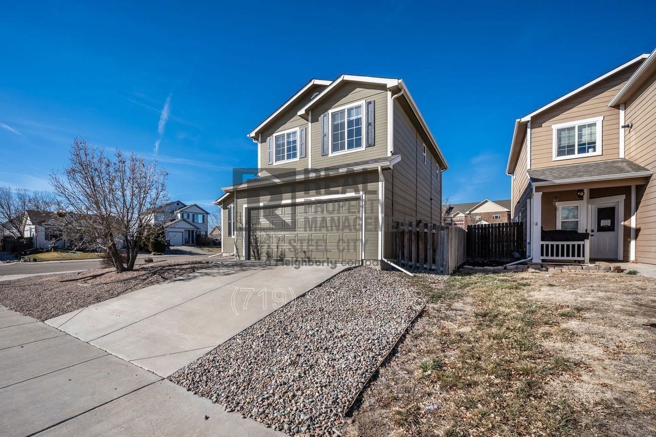 5085 Tabor Ln - Photo 3 of 33