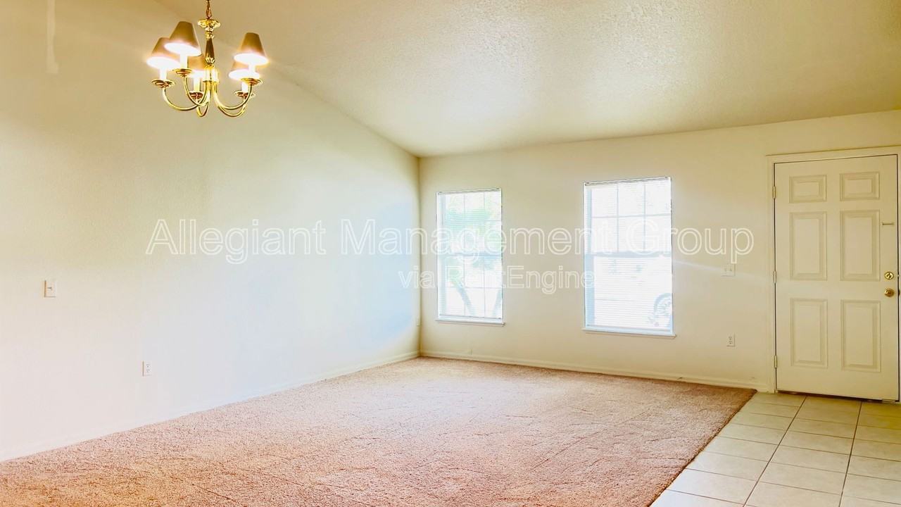 3029 Mandolin Dr - Photo 3 of 19
