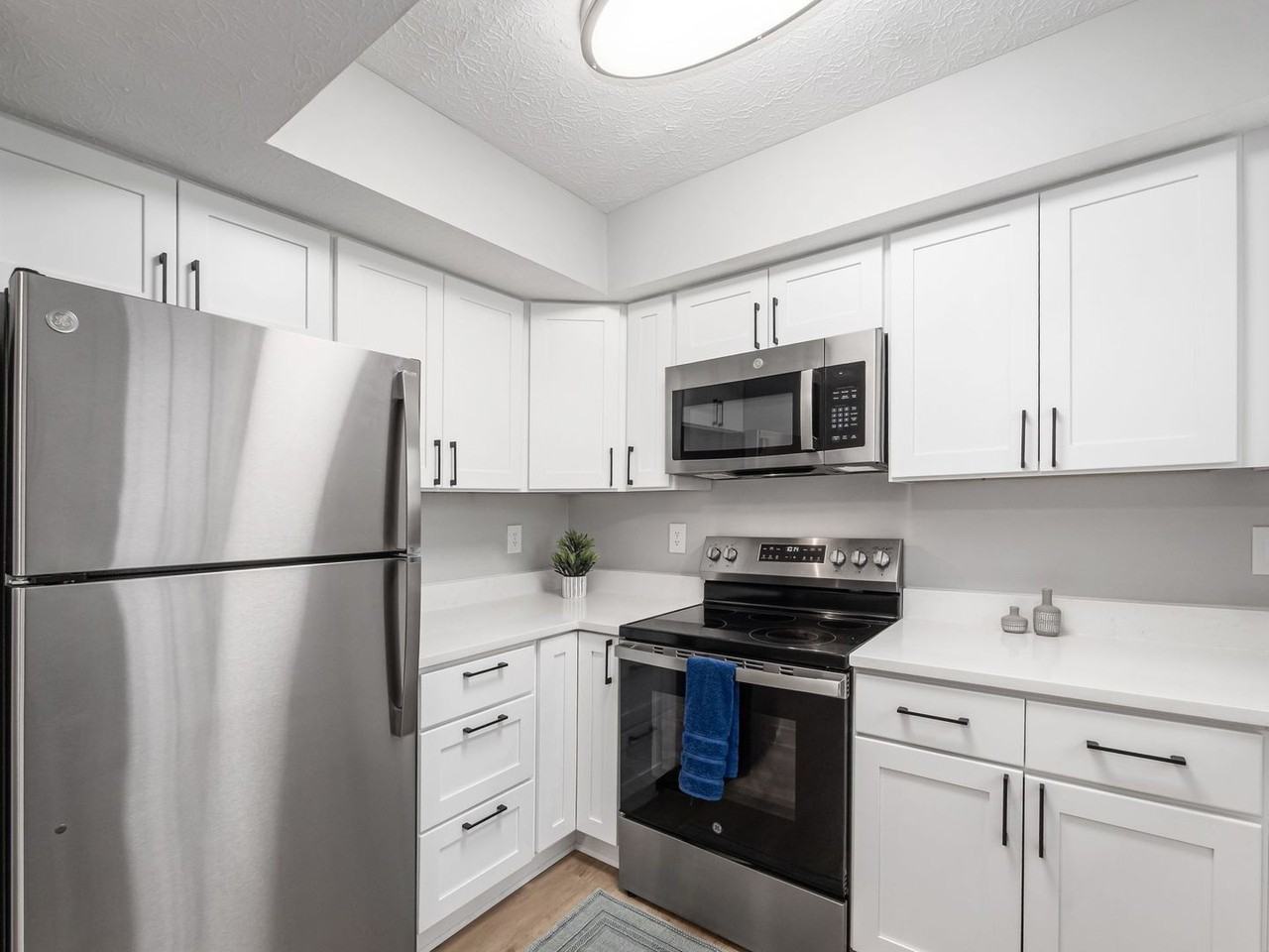 134 Blakeford Dr #134 - Photo 2 of 32