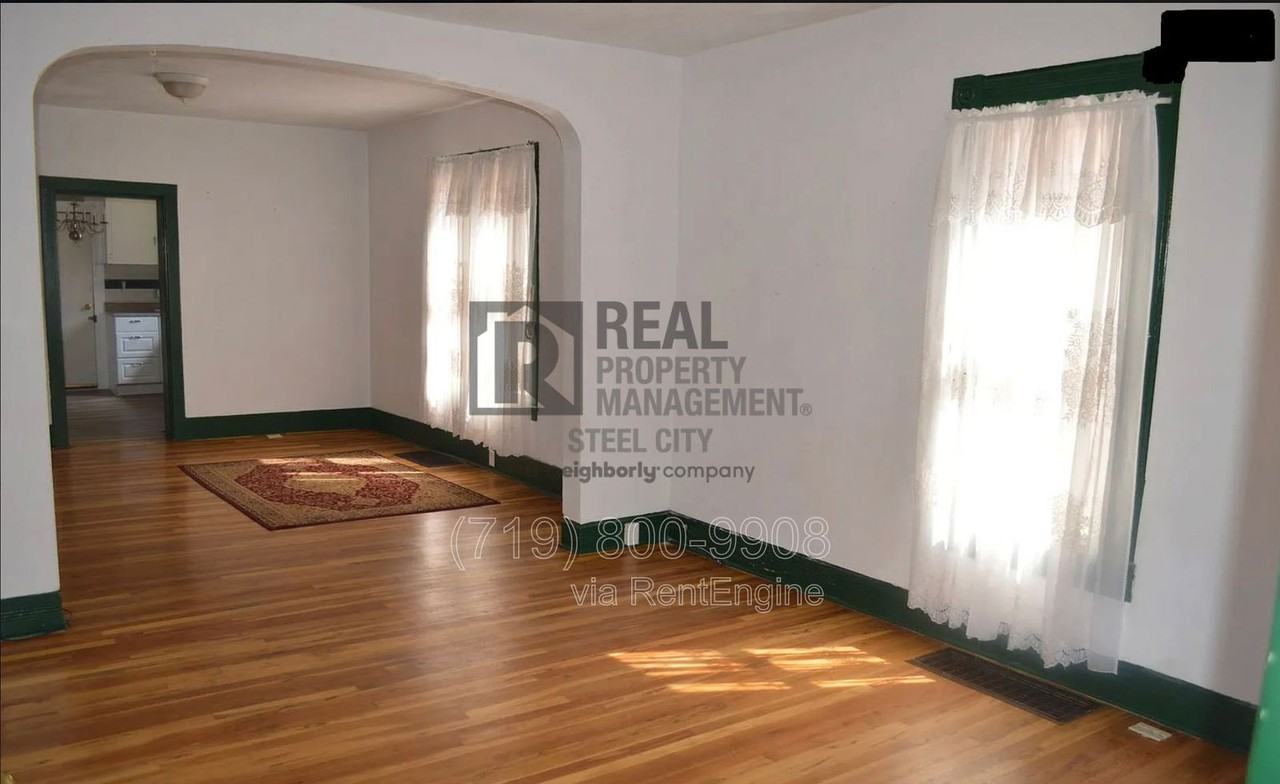 1012 Cedar St - Photo 4 of 14