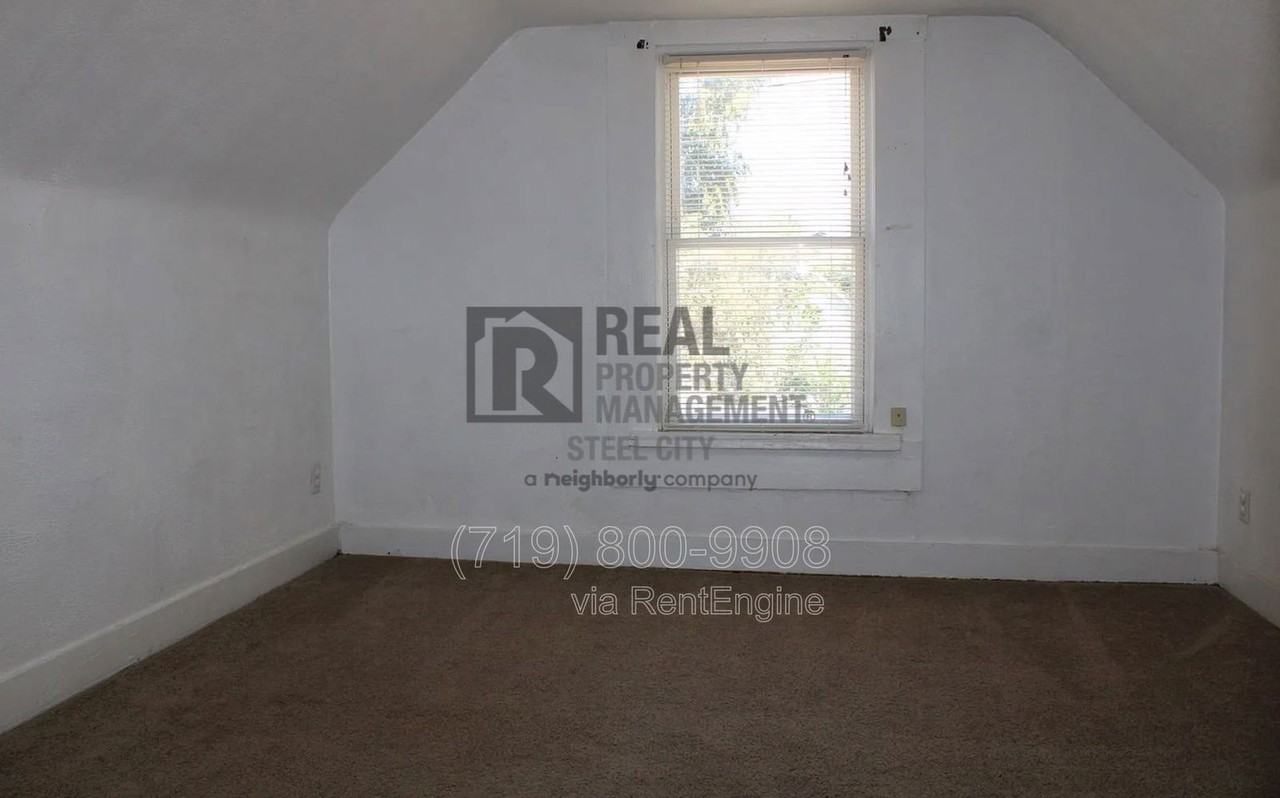 1012 Cedar St - Photo 7 of 14