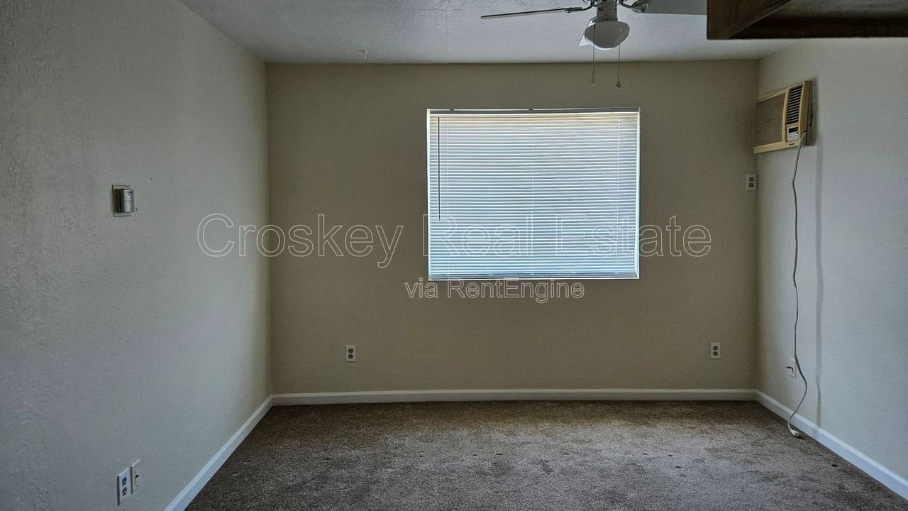 173 E 15th St - Photo 6 of 7