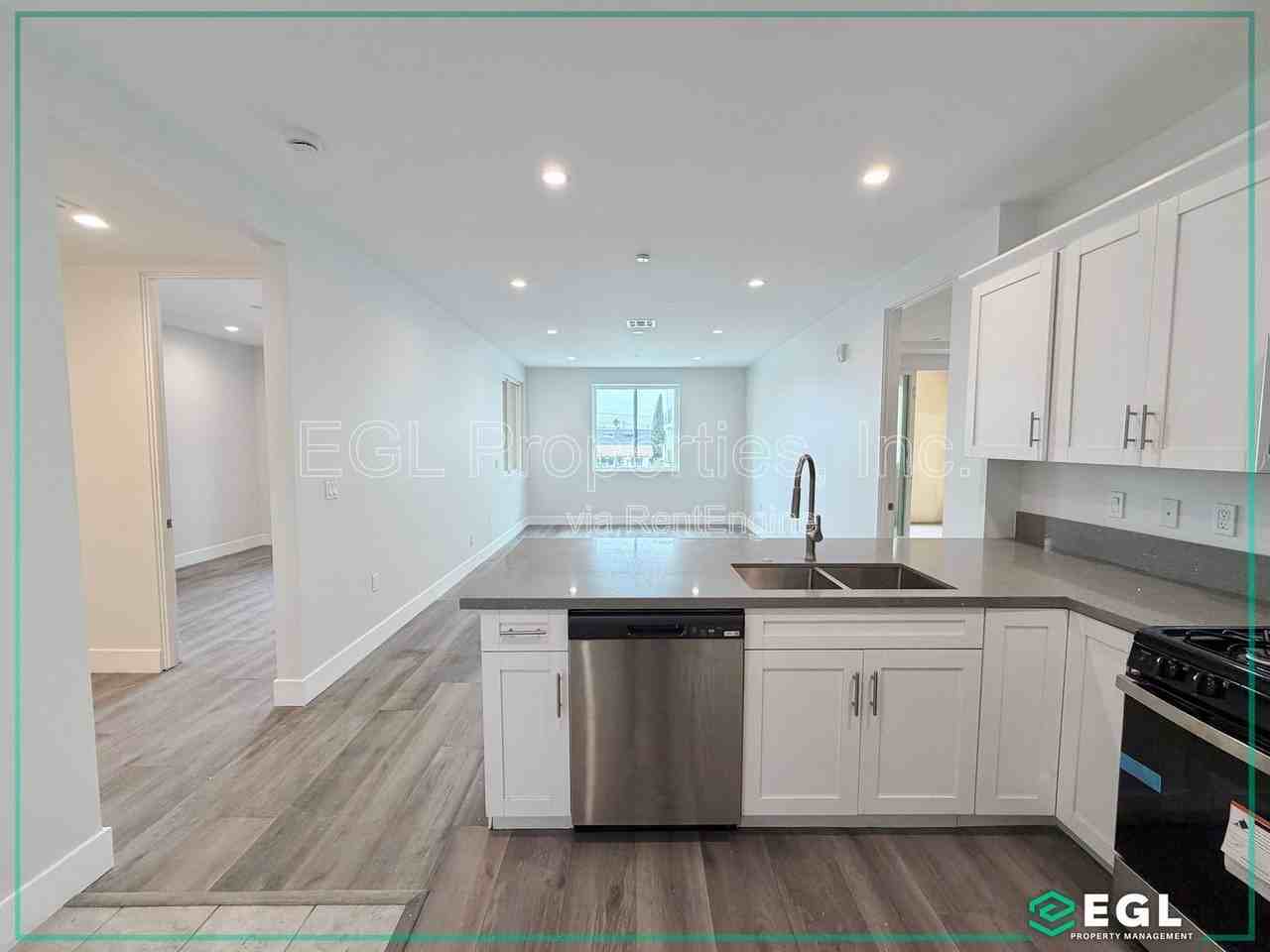 4432 W 153rd St #218 - Photo 3 of 13