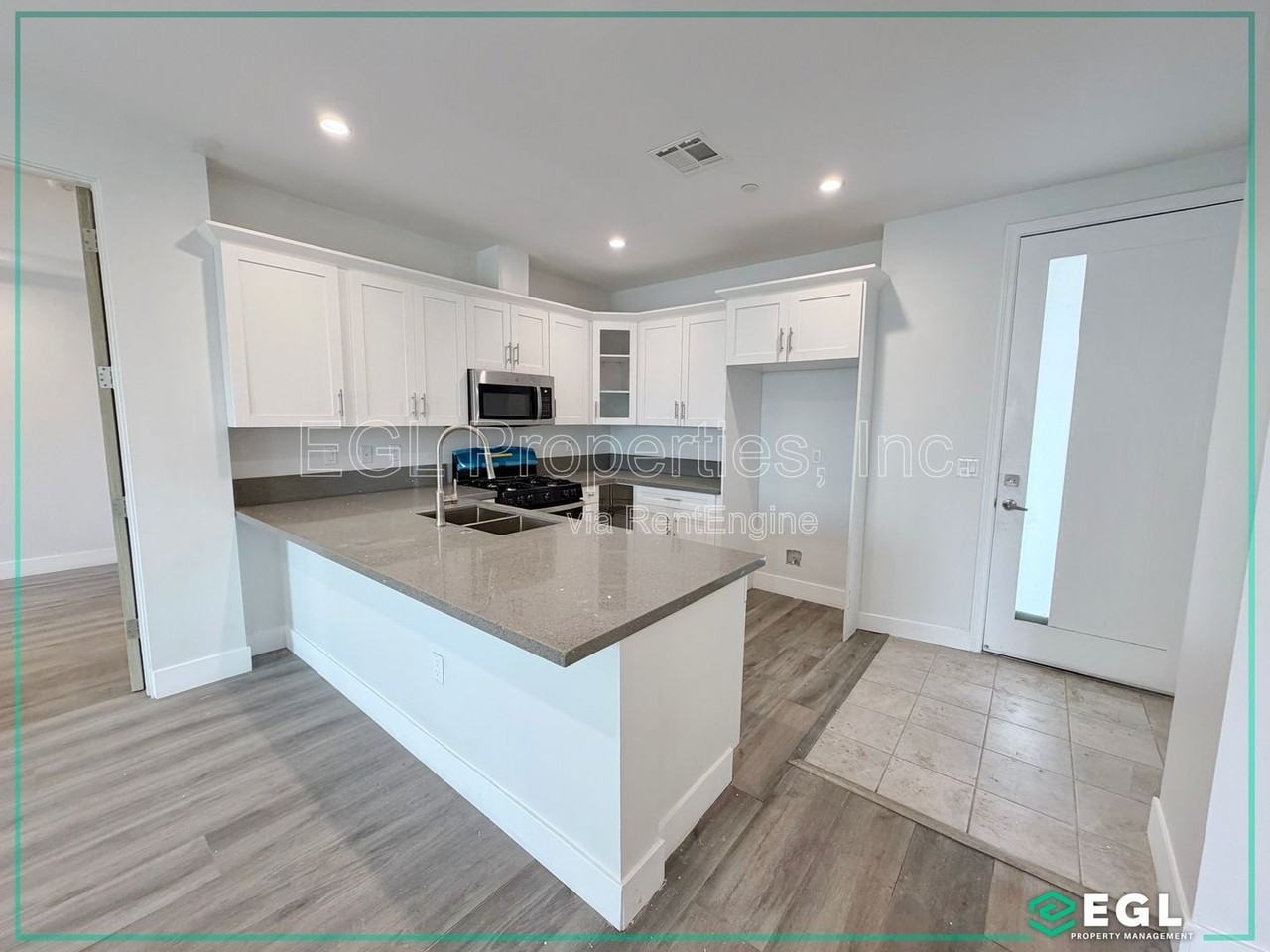 4432 W 153rd St #218 - Photo 4 of 13