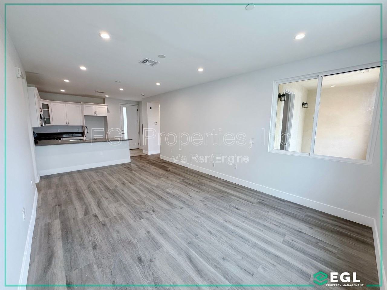 4432 W 153rd St #218 - Photo 6 of 13