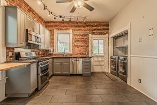 2141 Irving St - Photo 1 of 1