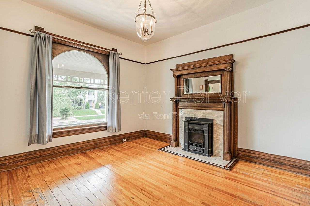 2141 Irving St - Photo 6 of 36