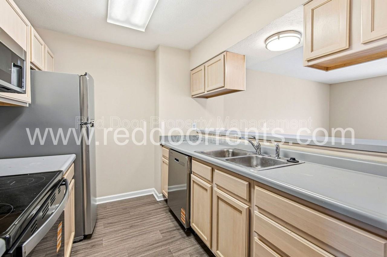 8436 Hague Rd #16 - Photo 5 of 23