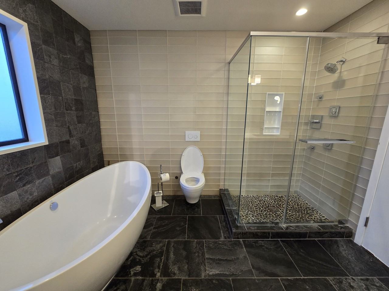 375 Valley St #1 - Photo 2 of 13