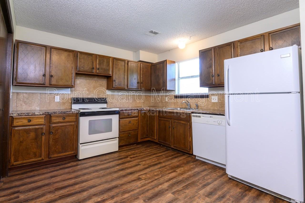 1826 S Laura Ave #2 - Photo 4 of 15