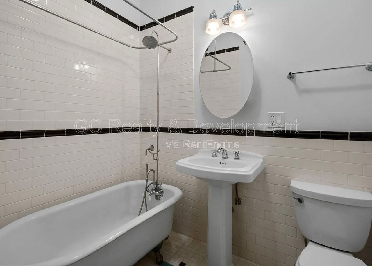 4923 S Vincennes Ave #2 - Photo 6 of 11