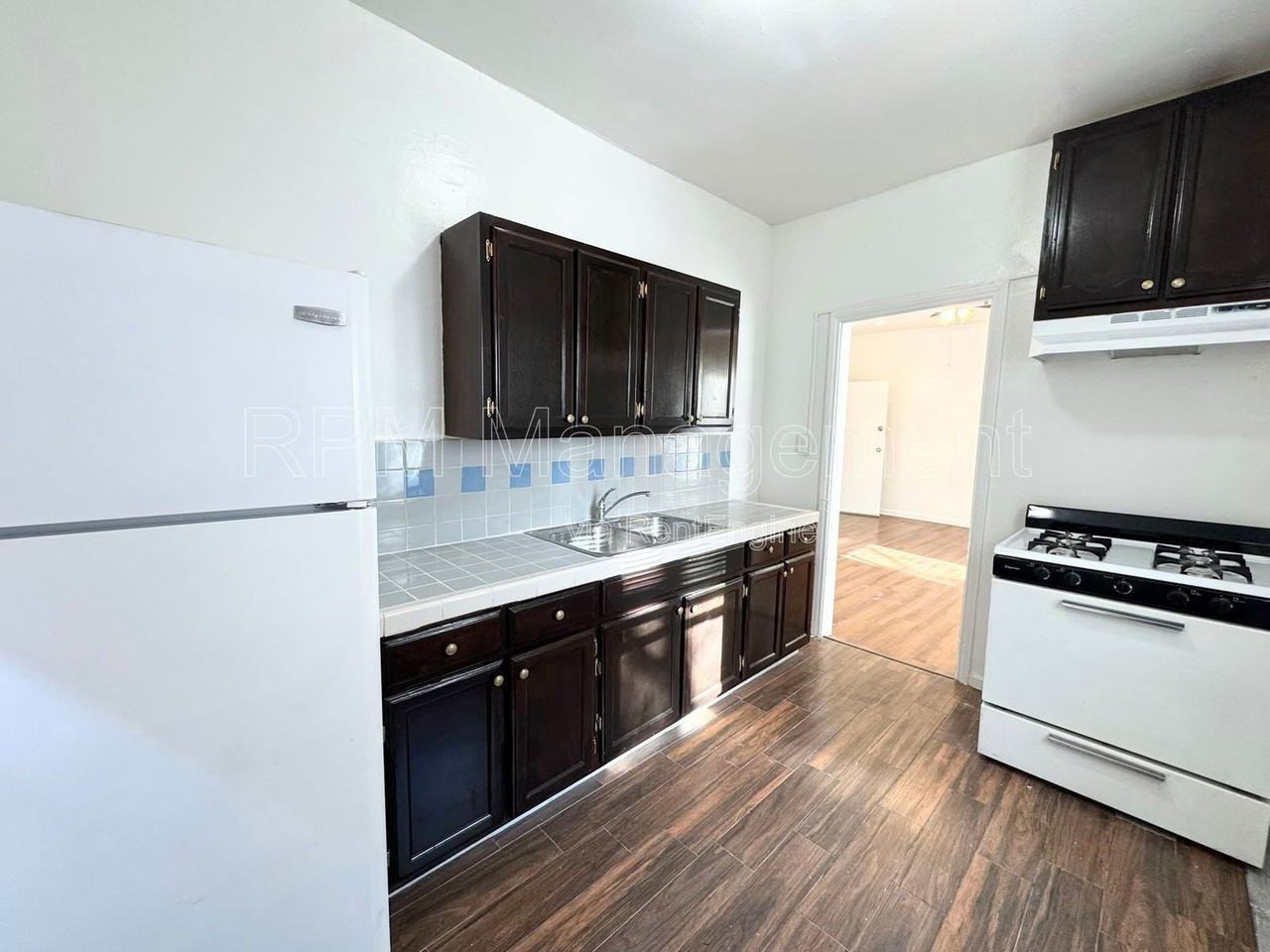 1101 S Norton Ave #208 - Photo 4 of 10