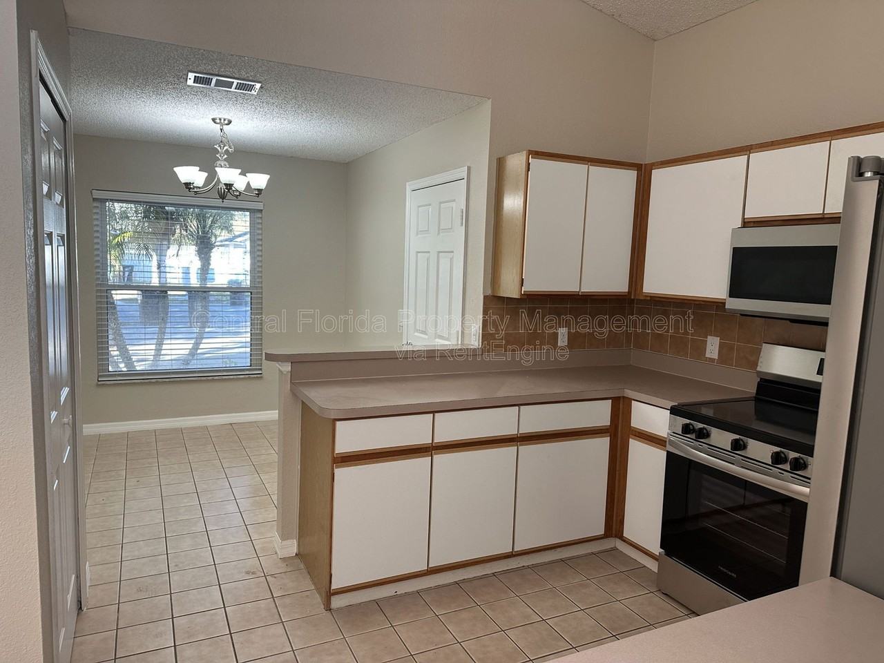 13652 Glasser Ave - Photo 2 of 12